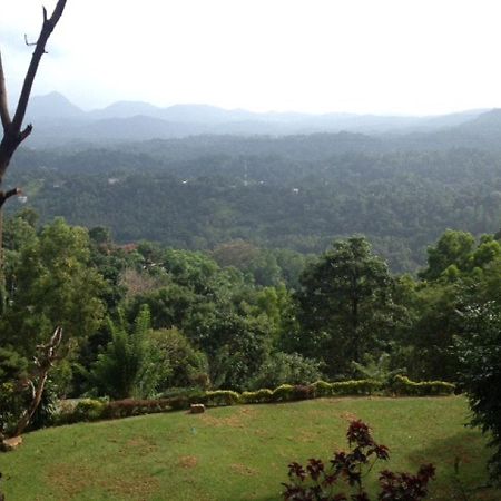 Mowbrey House Hotel Kandy Bagian luar foto
