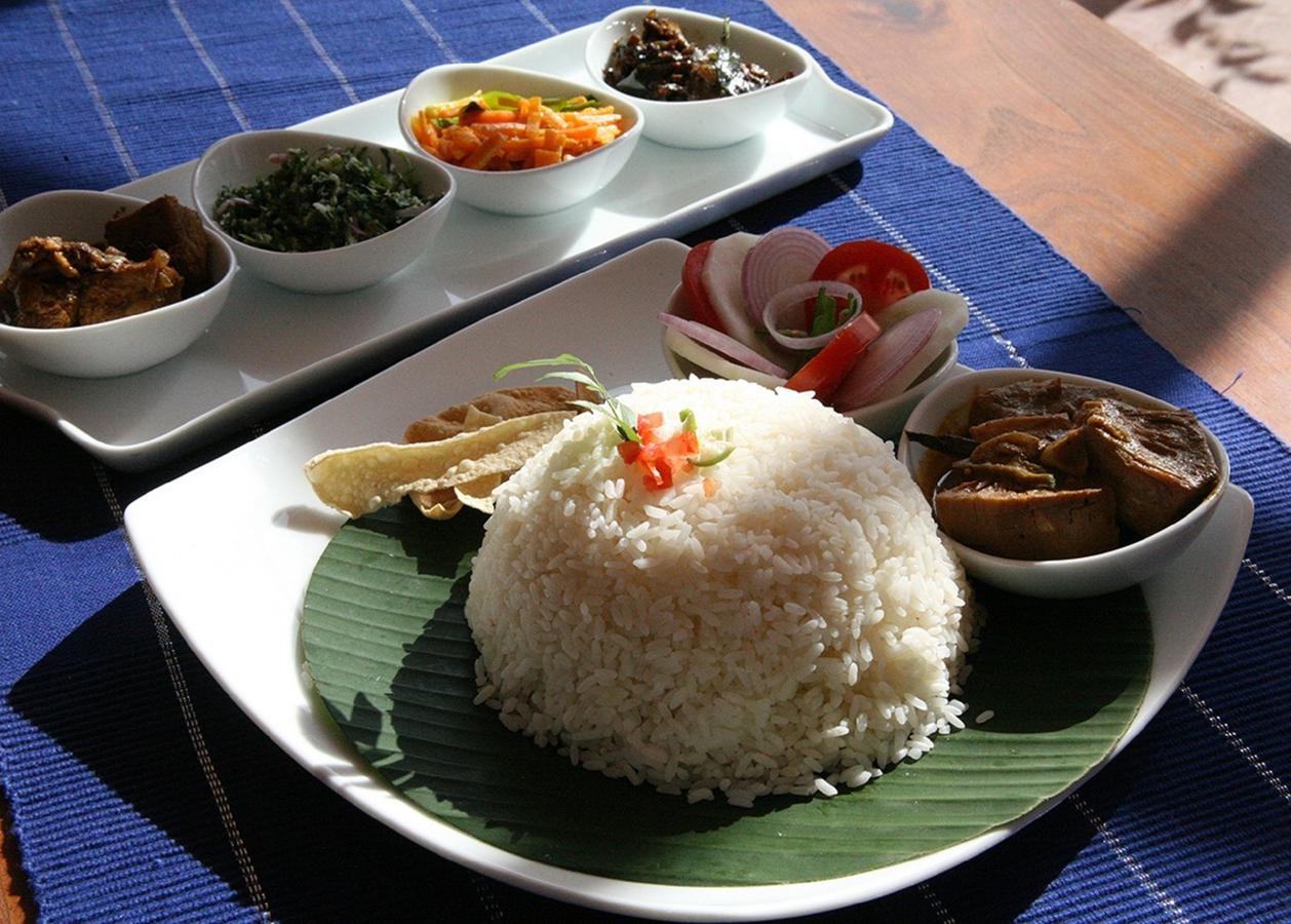 Mowbrey House Hotel Kandy Bagian luar foto