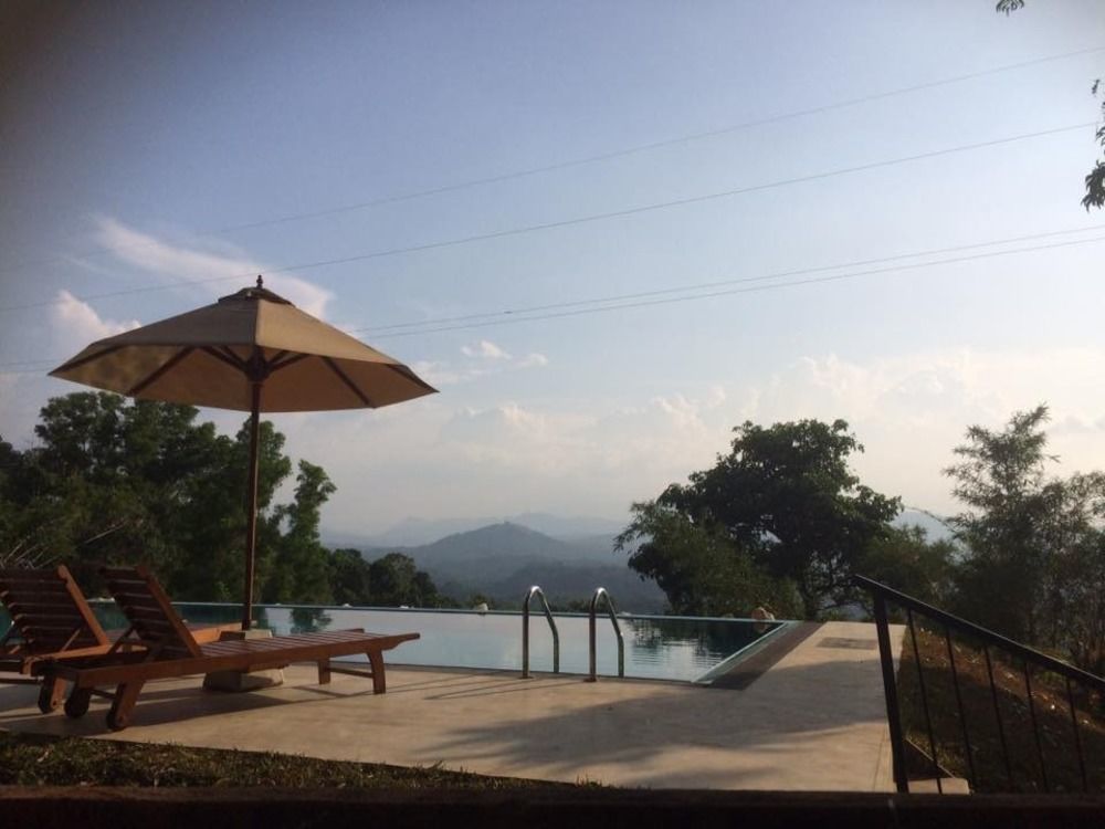 Mowbrey House Hotel Kandy Bagian luar foto